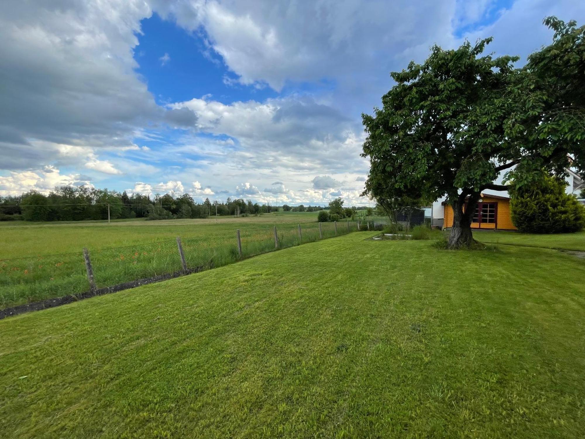 W&P Living Wohnung Mit Ausblick - Parkplatz Biberbach  Exteriör bild
